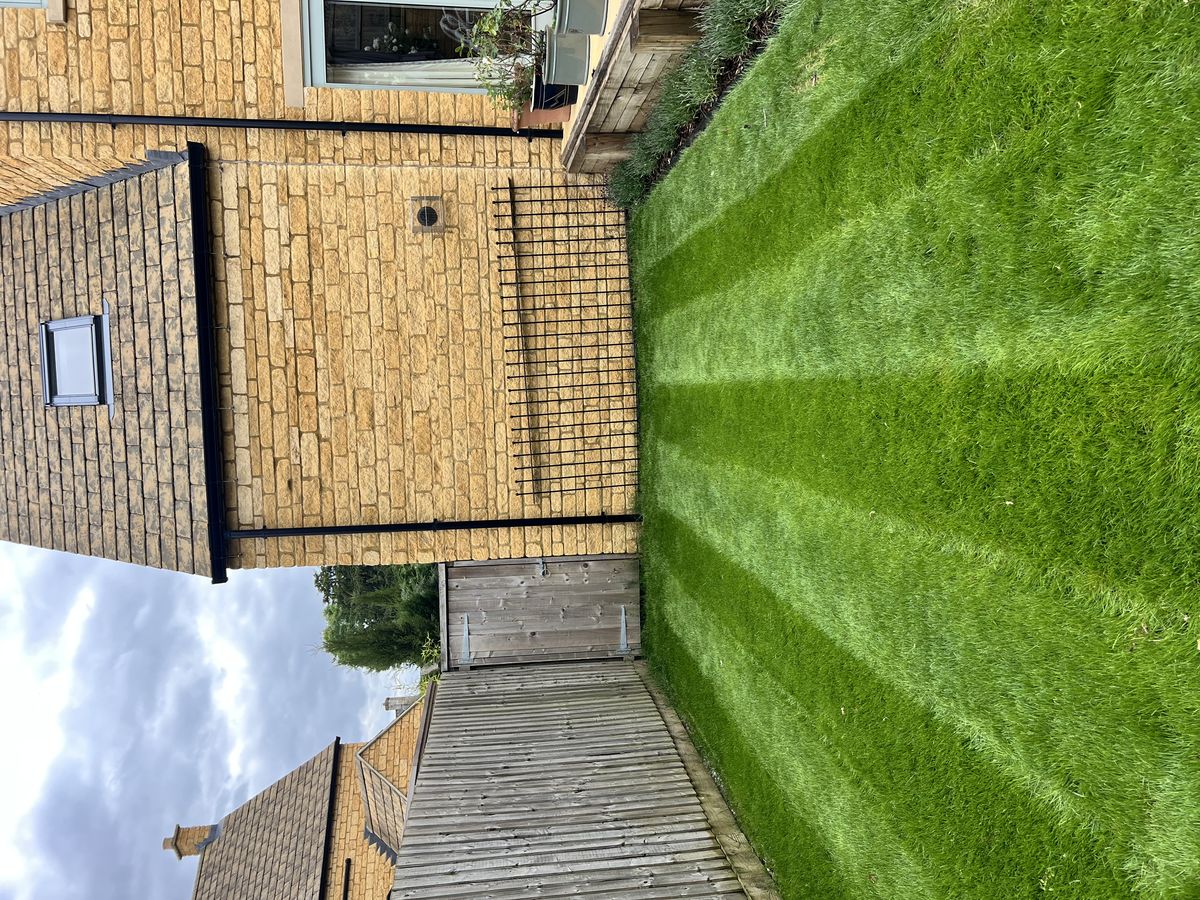 New-build side lawn, Chipping Campden - after